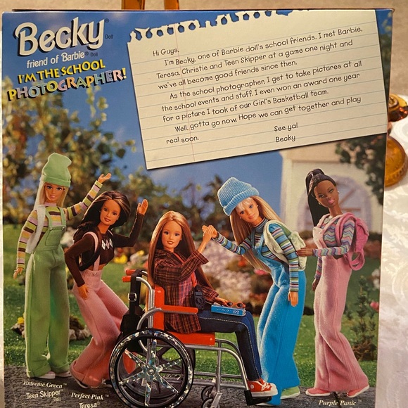 NIB Becky I’m The School Photographer Barbie doll - Picture 3 of 6